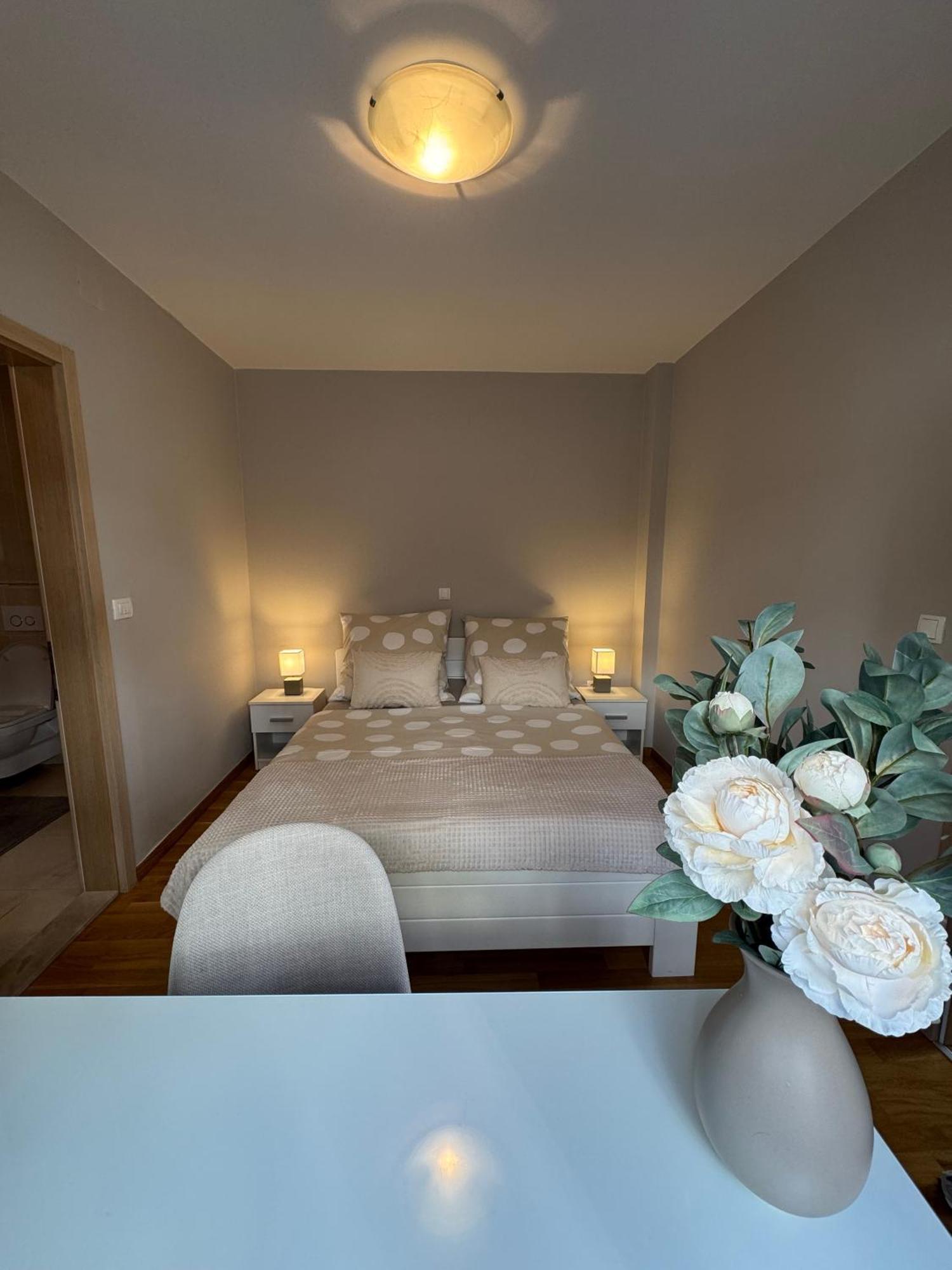 Apartment Tri Sunca Башка-Вода Экстерьер фото